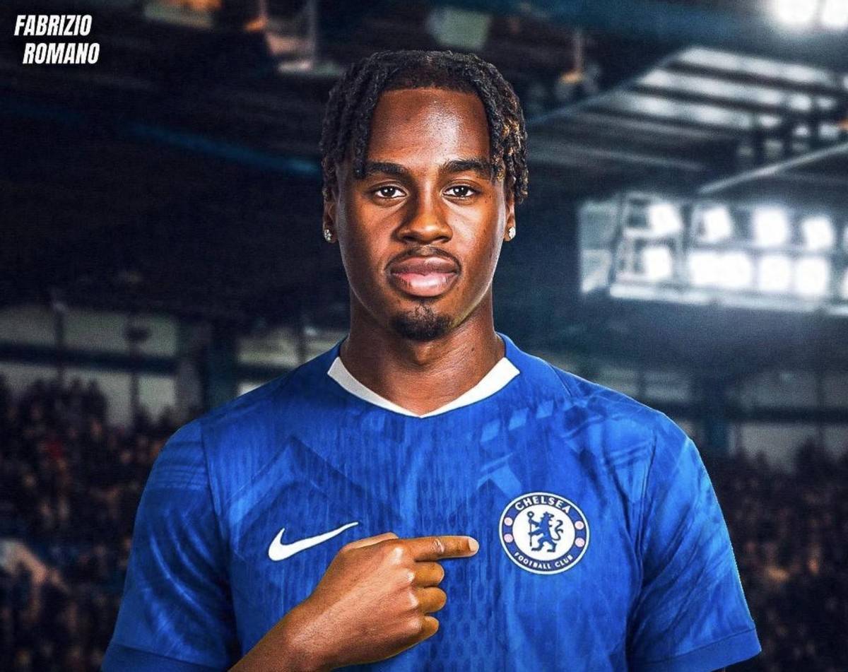 转会费2.5亿欧！德甲3名伪球星现形：加盟英超30场0球，昙花一现