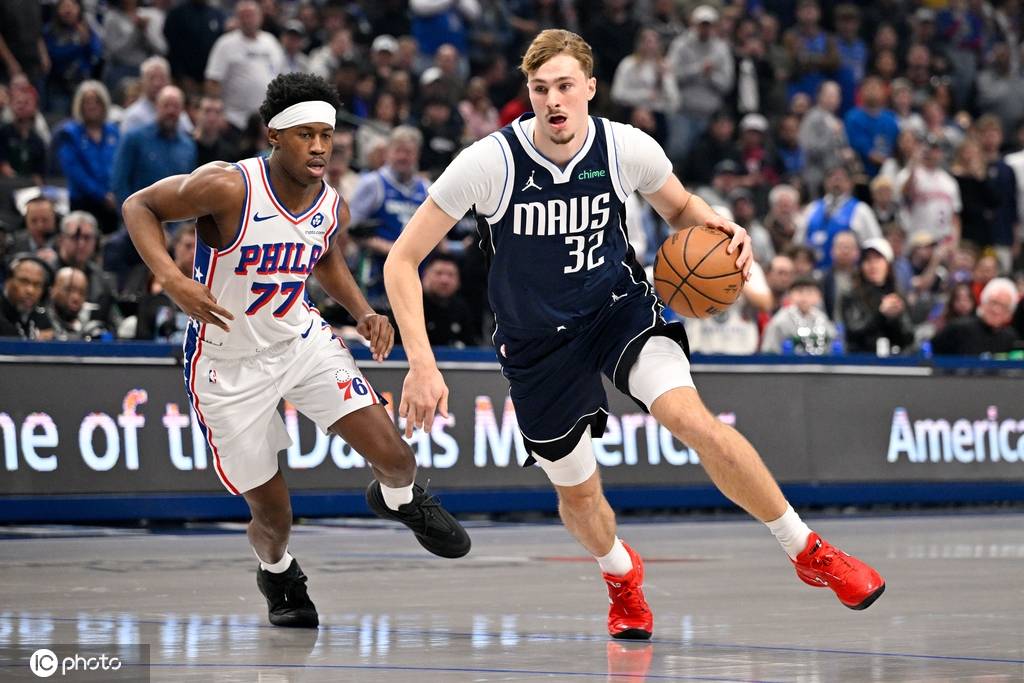 马克西34+10弗拉格12+7 独行侠不敌76人4连败