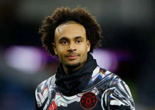 罗马诺爆料：曼联中锋齐尔克泽或夏窗重返意甲，4000万欧解约金值几何？